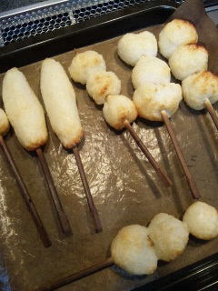 ���肽���